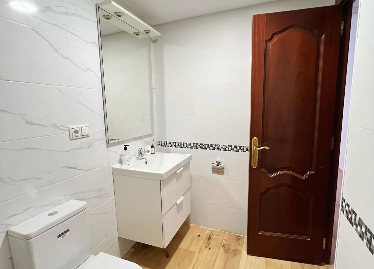 Gasthof Hotel Fudodo舒适3 Beds L’Hospitalet de Llobregat